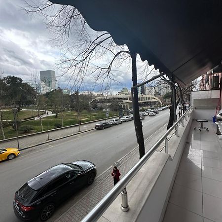 Park View Central Apartment Тирана Экстерьер фото
