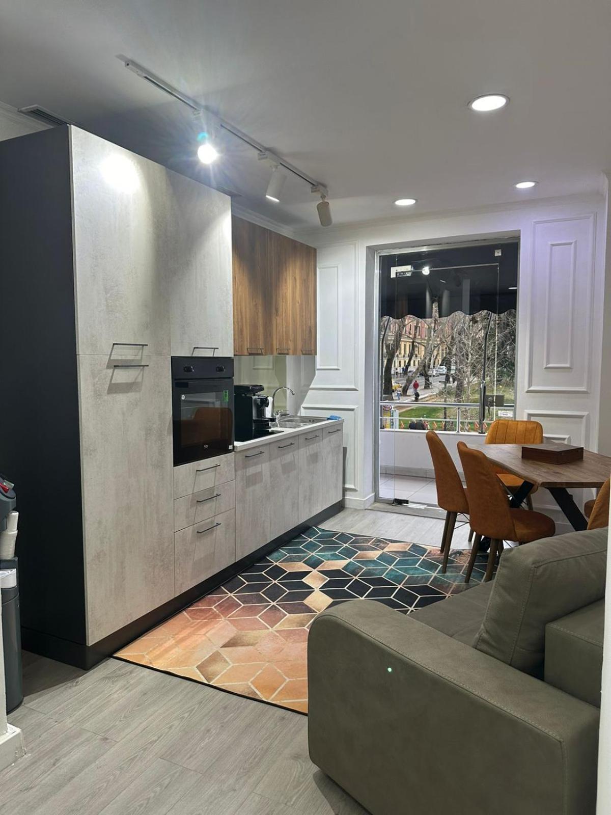 Park View Central Apartment Тирана Экстерьер фото